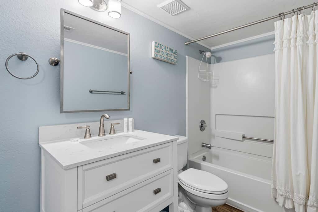 Islander Beach Resort Condo, Ocean Views, Pool 