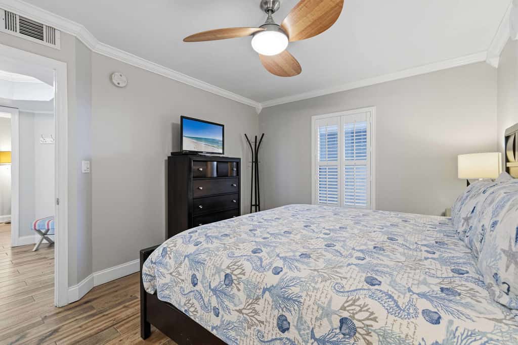 Islander Beach Resort Condo, Ocean Views, Pool 