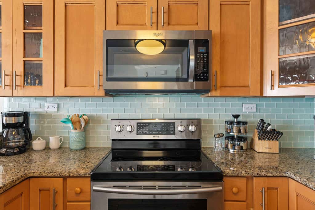 Islander Beach Resort Condo, Ocean Views, Pool 