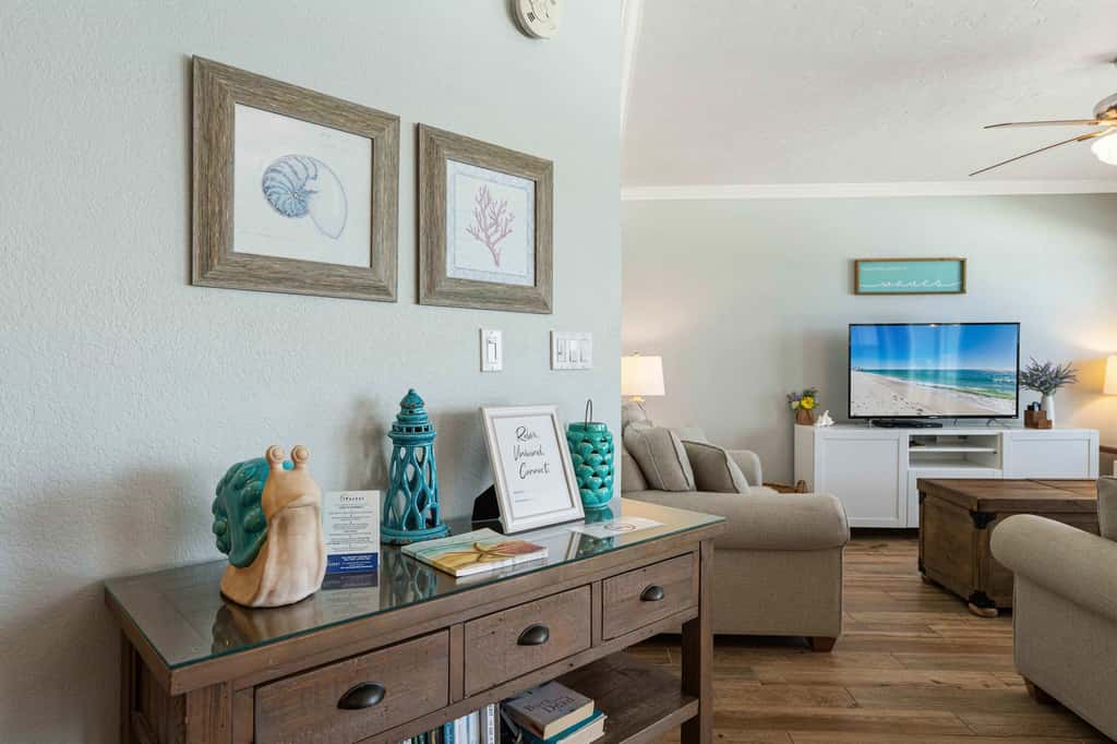 Islander Beach Resort Condo, Ocean Views, Pool 