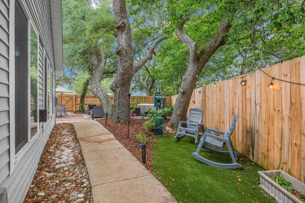3BR Home, Indoor Pool, Hot Tub, Dog Friendly 