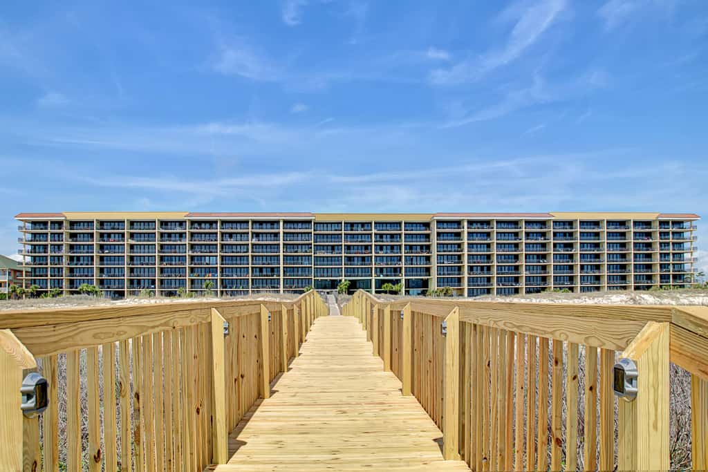 Luxury GulfFront Penthouse with Resort Amenities!