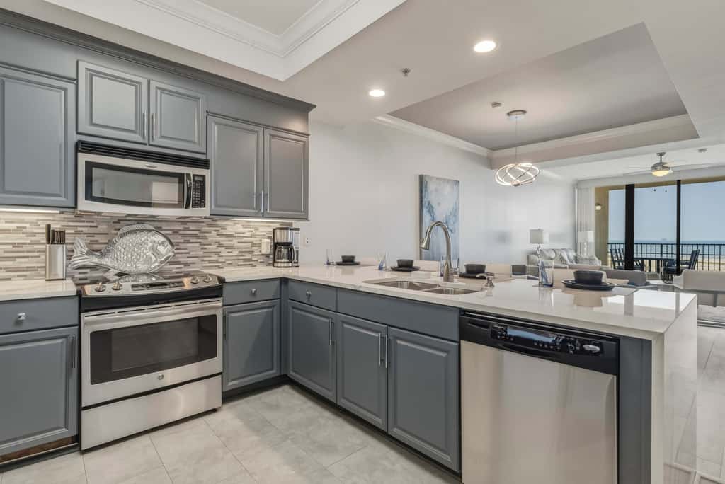 Luxury GulfFront Penthouse with Resort Amenities!