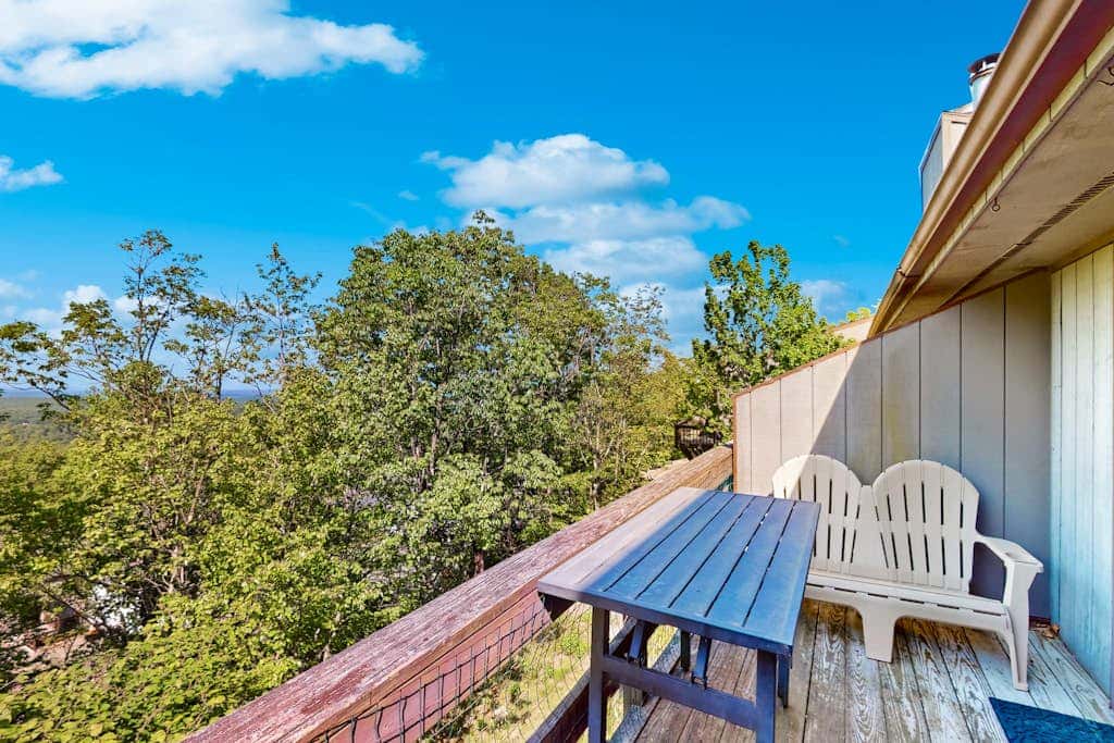 GAME ROOM - 4BR Condo - MTN VIEW & POOL