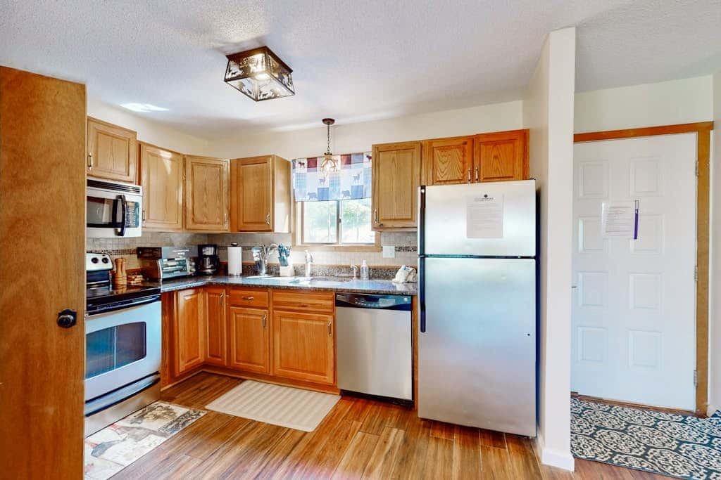 GAME ROOM - 4BR Condo - MTN VIEW & POOL