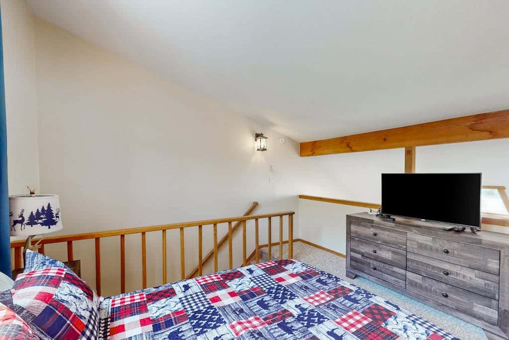 GAME ROOM - 4BR Condo - MTN VIEW & POOL