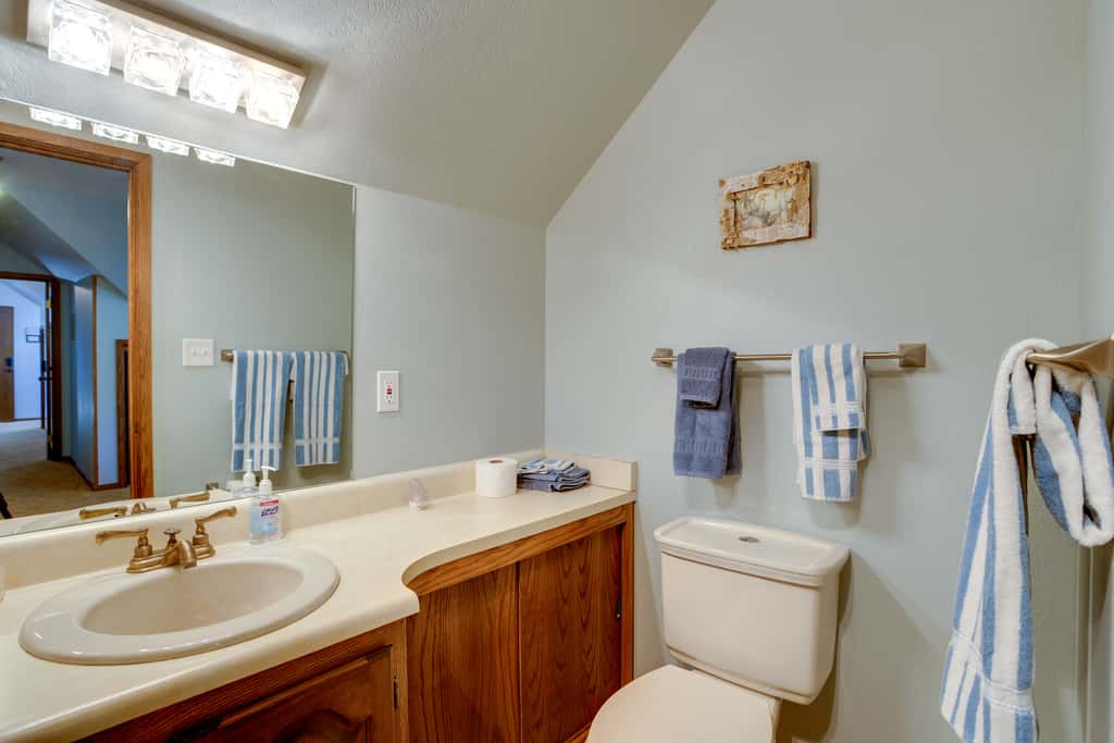 Mtn View: Cozy Couple's Retreat in Bayfield!