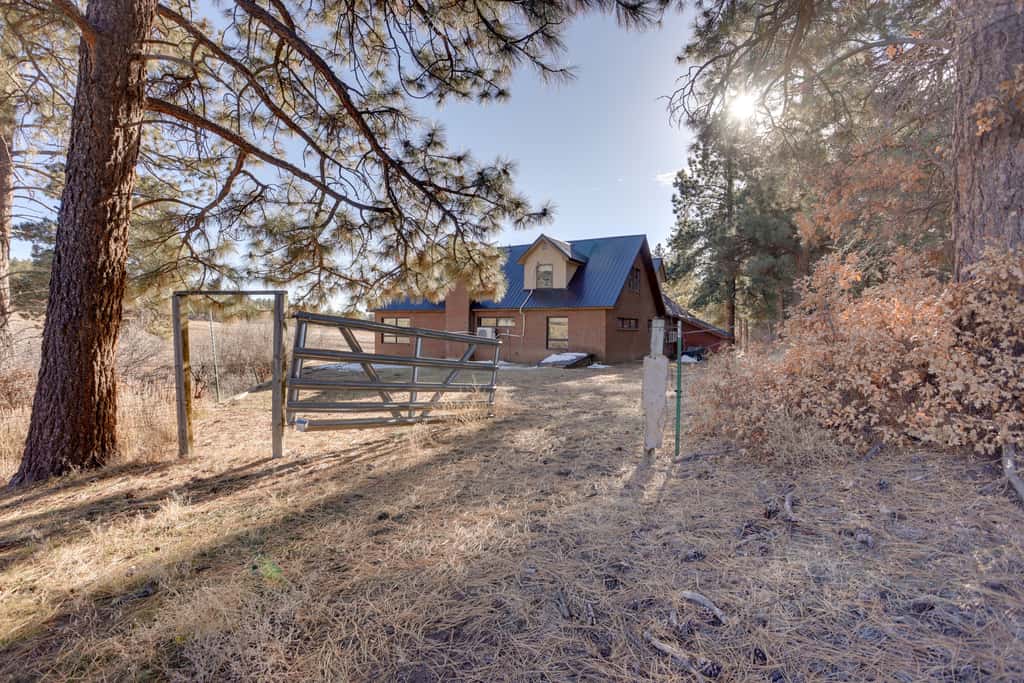 Mtn View: Cozy Couple's Retreat in Bayfield!