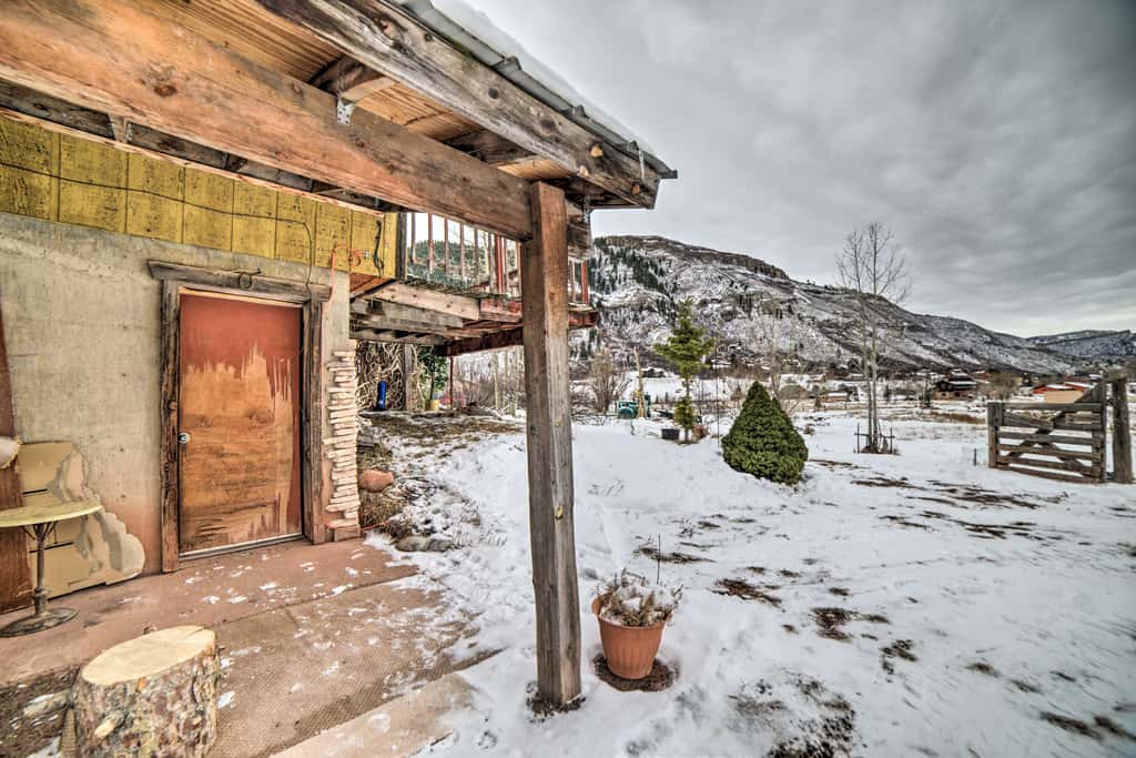 Cozy Durango Apt w/ Mtn View ~ 6 Mi to Downtown!