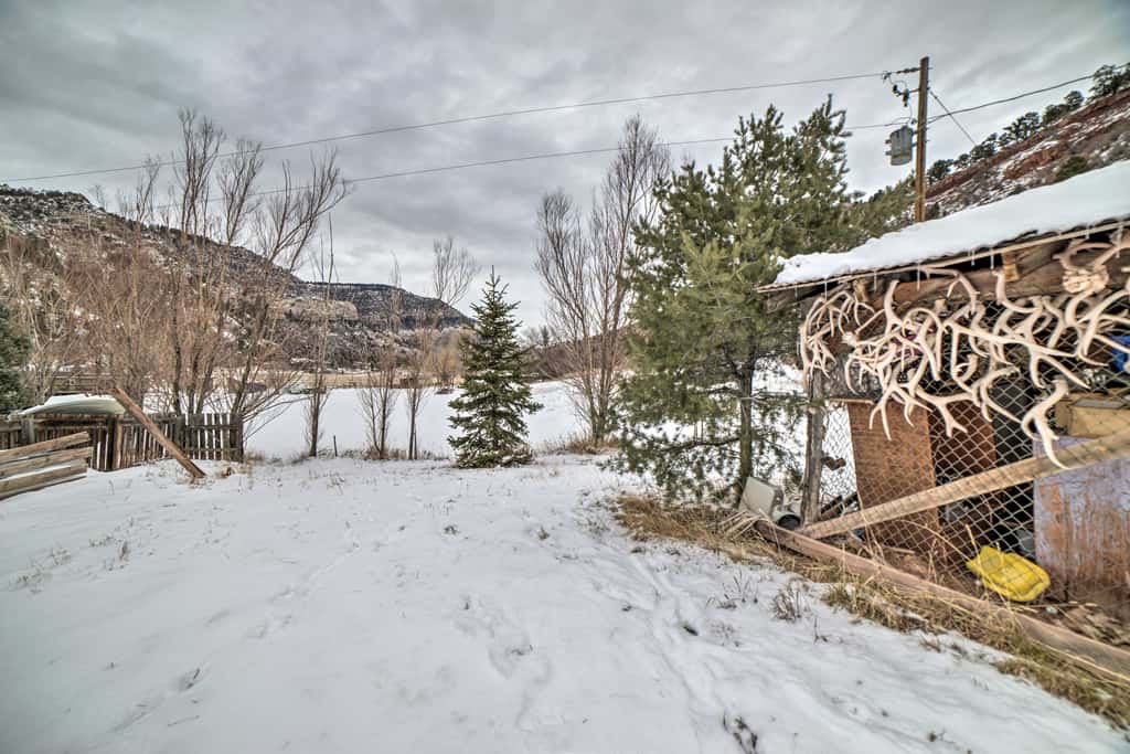 Cozy Durango Apt w/ Mtn View ~ 6 Mi to Downtown!