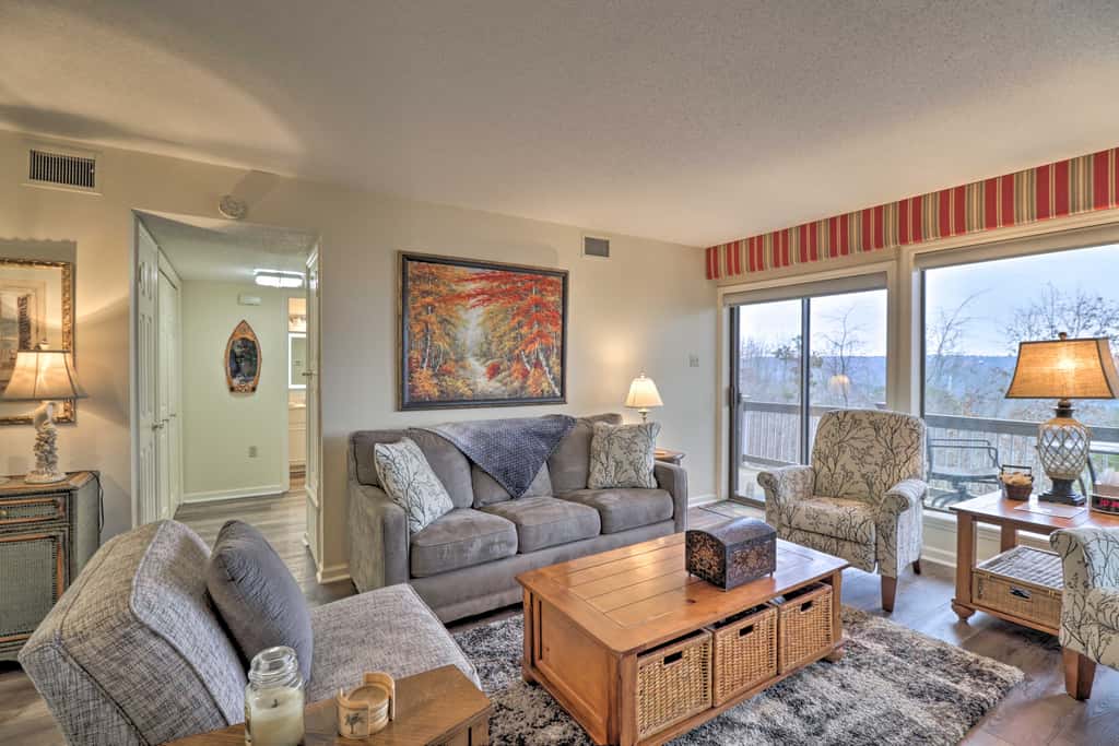 4 Mi to Lake: Unit w/ Pool Access in Fairfield Bay