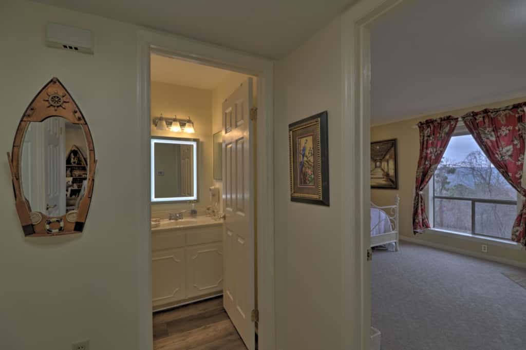 4 Mi to Lake: Unit w/ Pool Access in Fairfield Bay