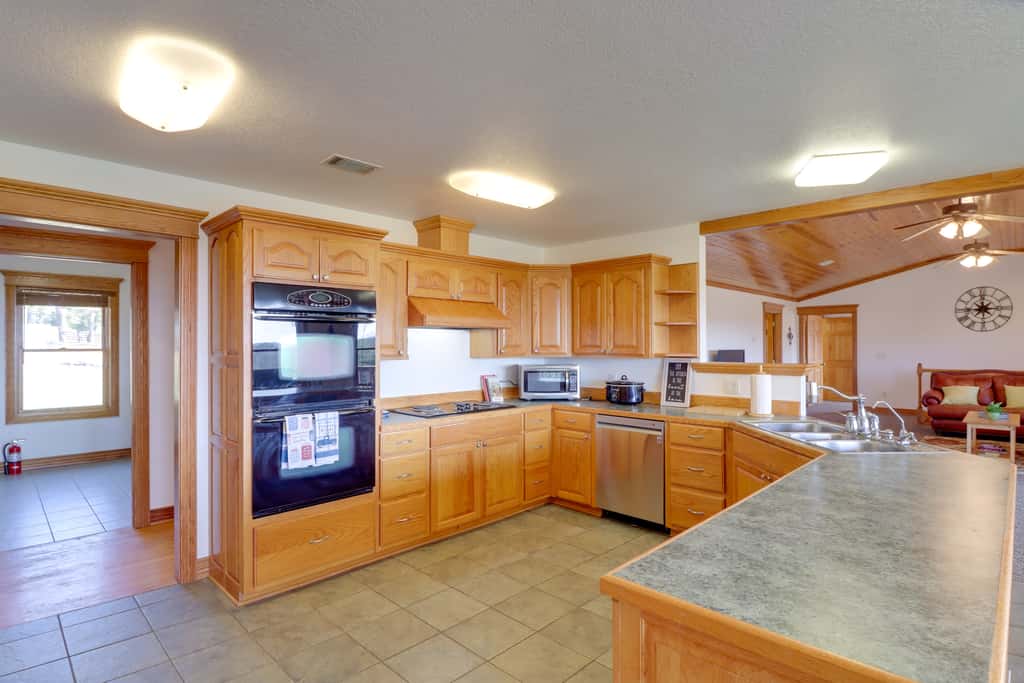 Mountain Views + Shared Pool: Ozarks Family Home