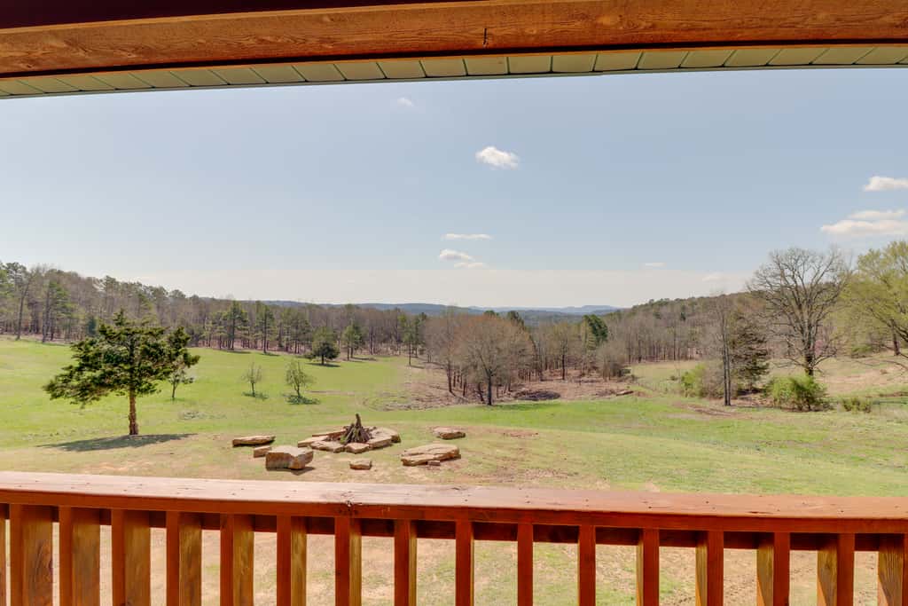 Mountain Views + Shared Pool: Ozarks Family Home