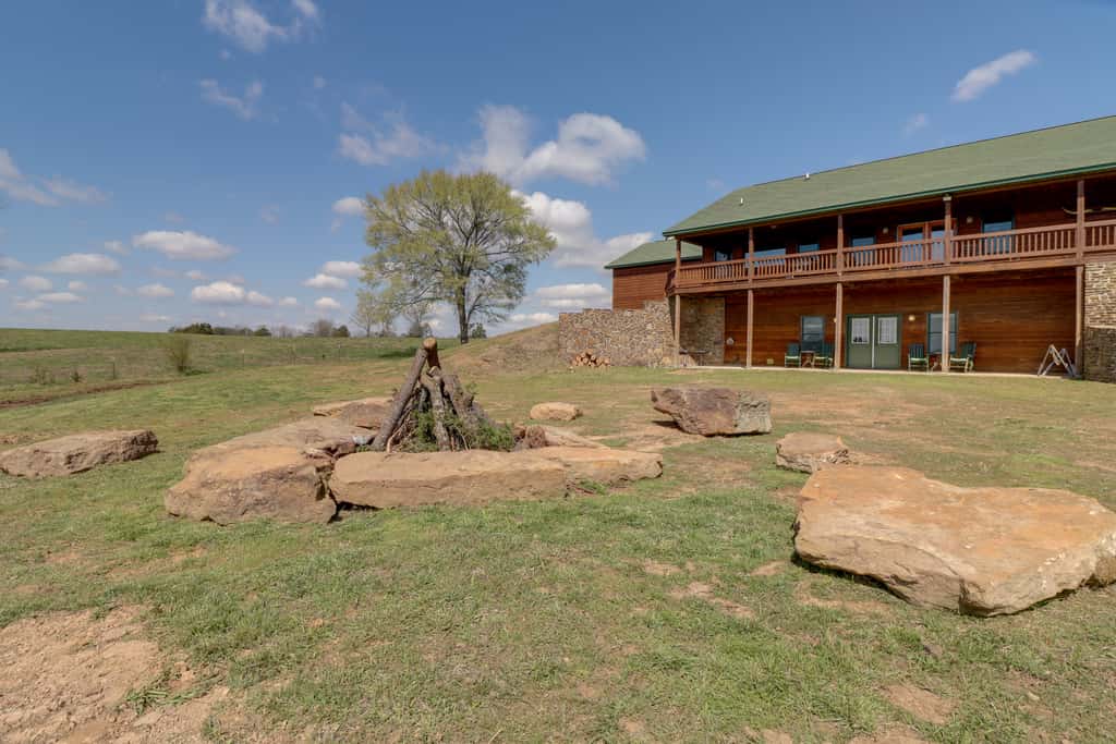 Mountain Views + Shared Pool: Ozarks Family Home