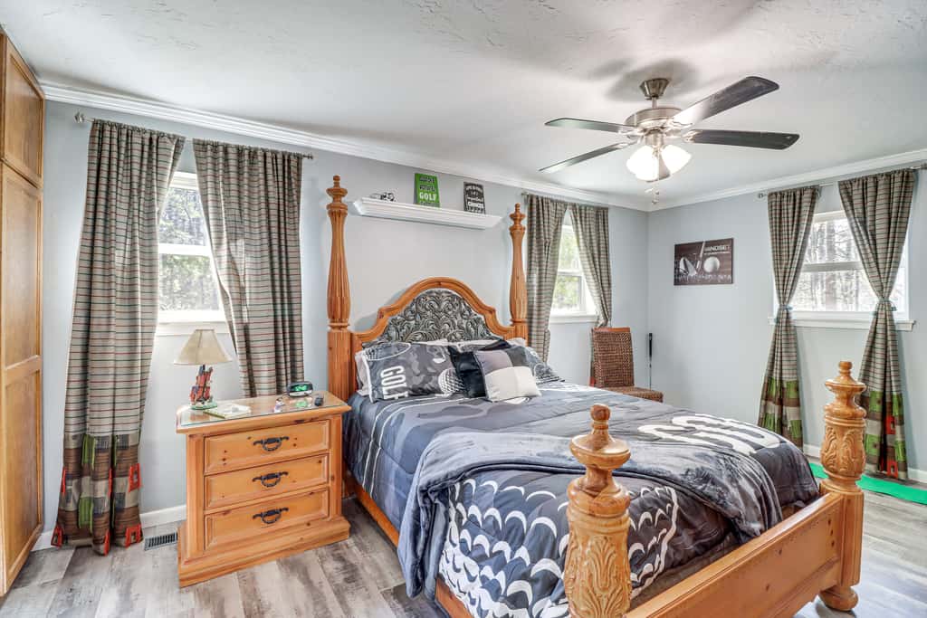 Fairfield Bay Home On Golf Course w/ Fenced Yard!
