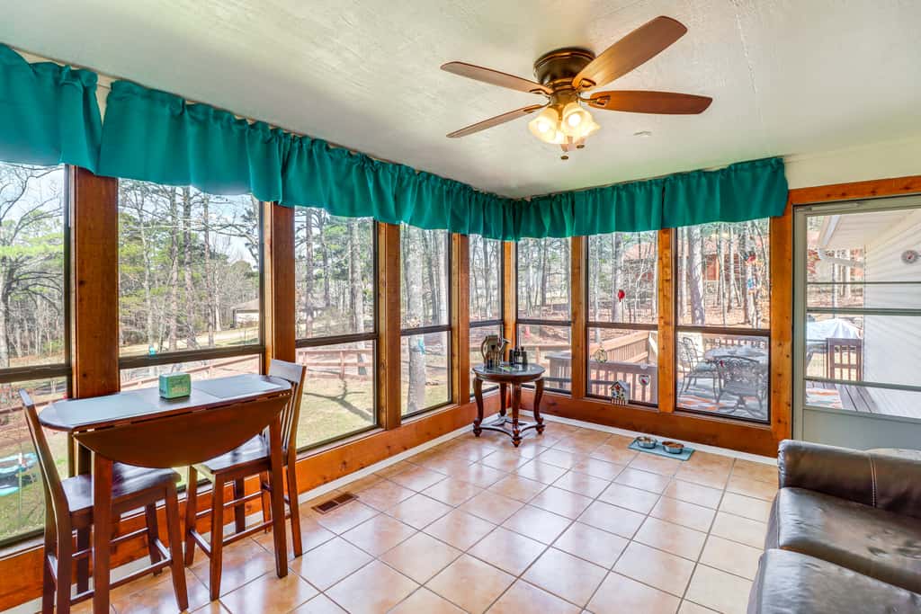 Fairfield Bay Home On Golf Course w/ Fenced Yard!