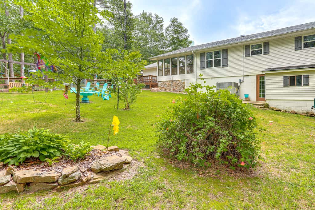Fairfield Bay Home On Golf Course w/ Fenced Yard!