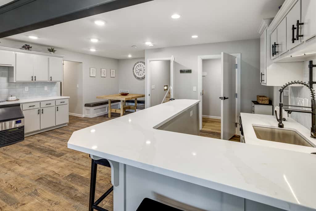 Hot Tub & Games Galore! Greers Ferry Lake Home