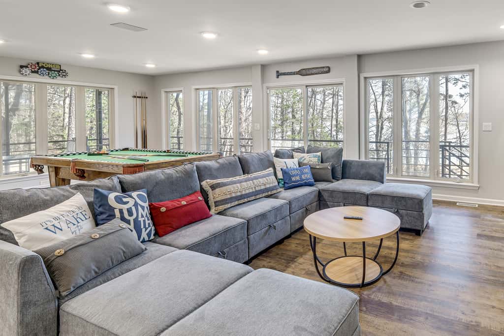 Hot Tub & Games Galore! Greers Ferry Lake Home