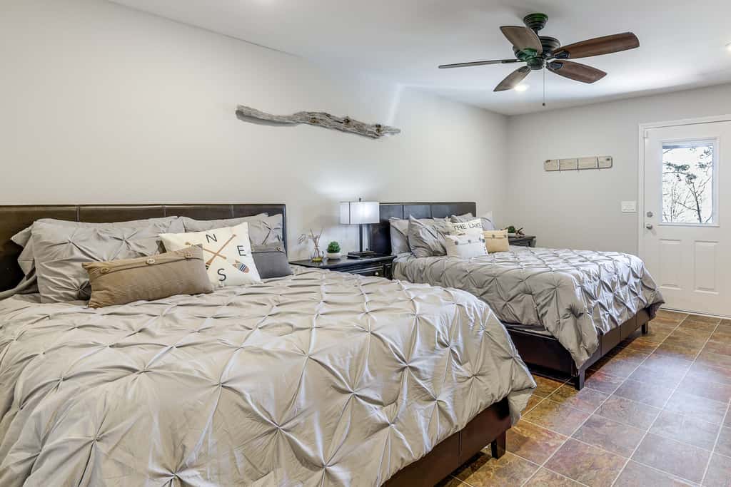 Hot Tub & Games Galore! Greers Ferry Lake Home