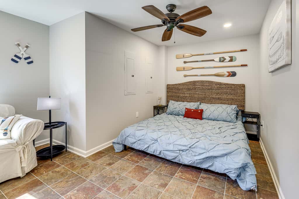 Hot Tub & Games Galore! Greers Ferry Lake Home
