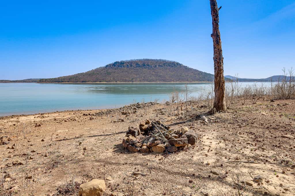 Hot Tub & Games Galore! Greers Ferry Lake Home