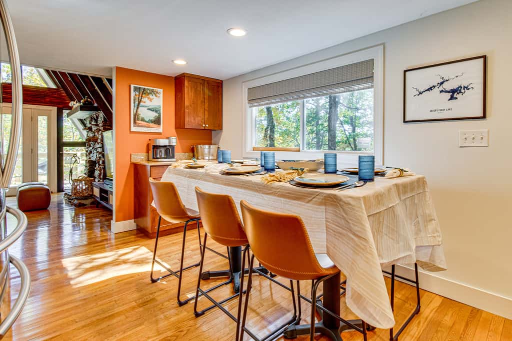 Fairfield Bay Home w/ Pool Access & Boat Slip