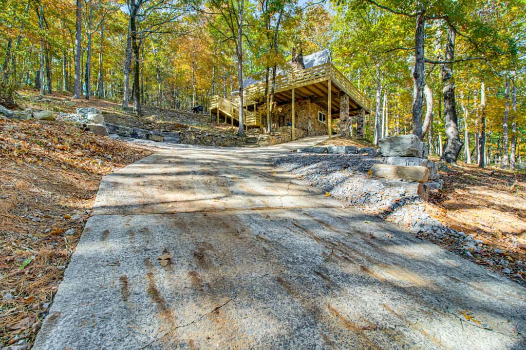 Fairfield Bay Home w/ Pool Access & Boat Slip