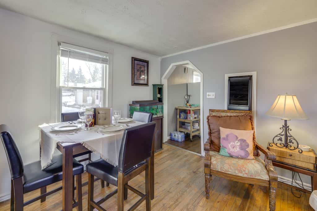 3 Mi to Englewood Dam: Pet-Friendly Home w/ Yard!