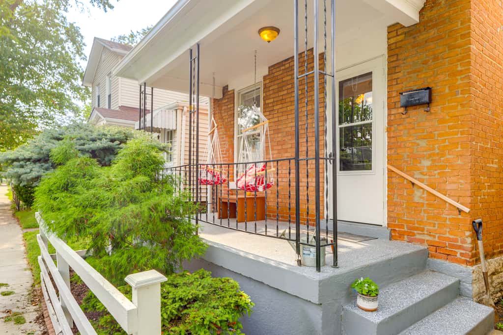 Dog-Friendly Dayton Home Near Downtown + Hospitals