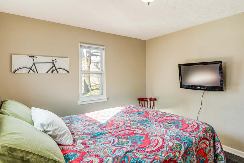 2 Mi to UD: Pet-Friendly Home w/ Fenced Yard!