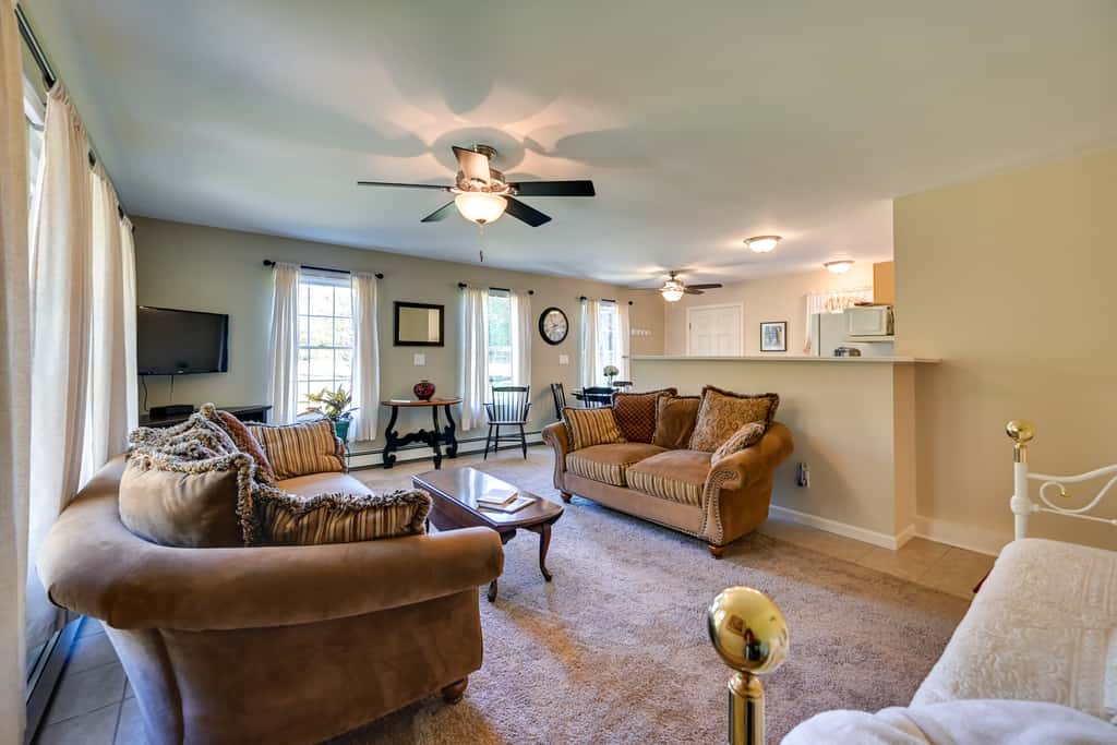 Quiet Killingworth Rental w/ Deck & Grill!