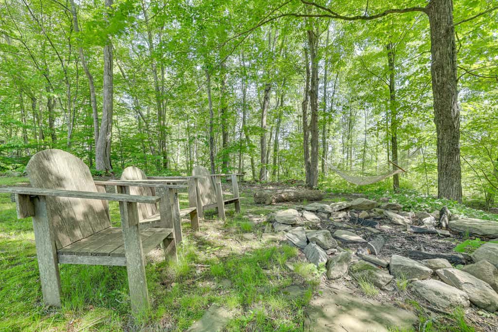 Private Pool! Getaway, 14 Mi to Hammonasset Beach