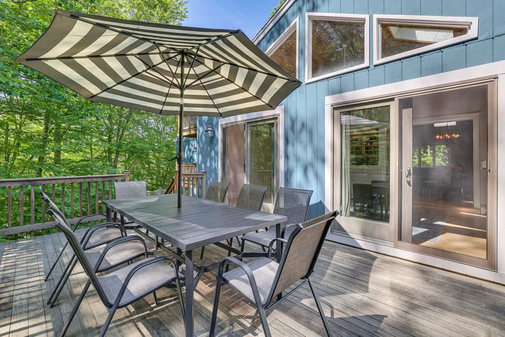 Private Pool! Getaway, 14 Mi to Hammonasset Beach