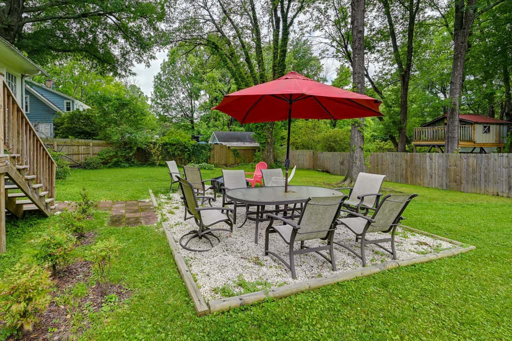Cozy ‘Casa Verde’ Getaway - 1 Mi to UNCG Campus