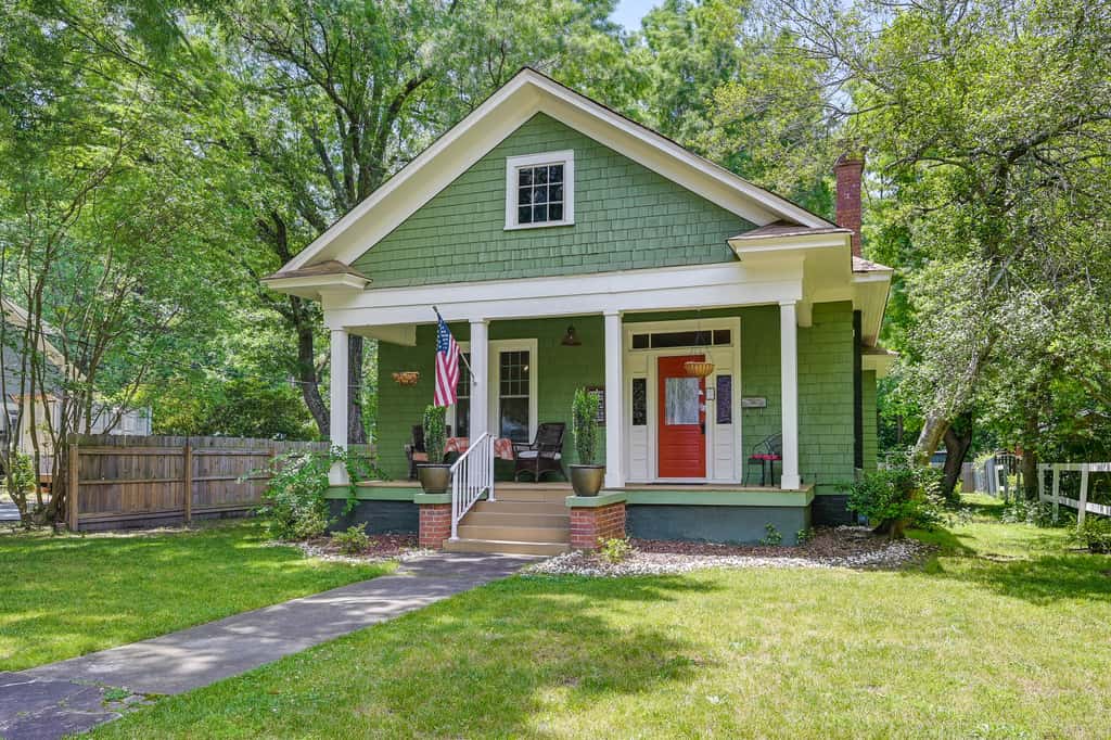 Cozy ‘Casa Verde’ Getaway - 1 Mi to UNCG Campus