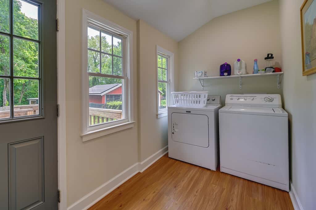 Cozy ‘Casa Verde’ Getaway - 1 Mi to UNCG Campus