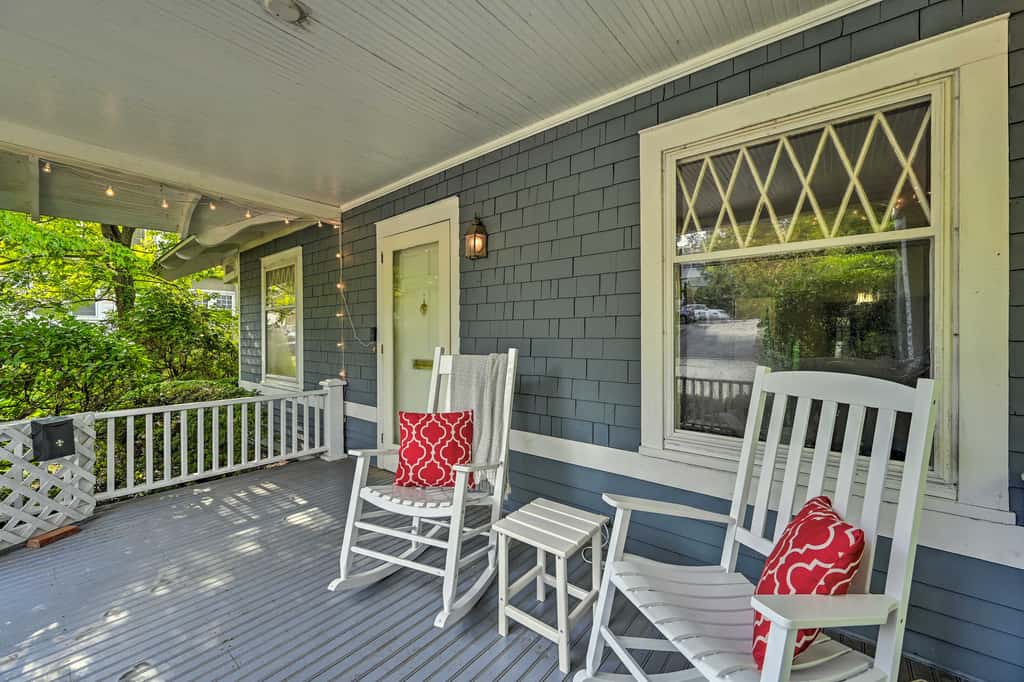 Bright Greensboro Escape ~ 1 Mi to Downtown