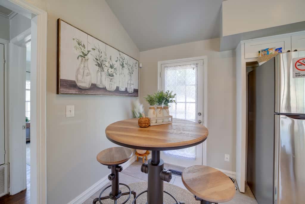 1 Mi to Tulsa Arts District: Home w/ Yard!