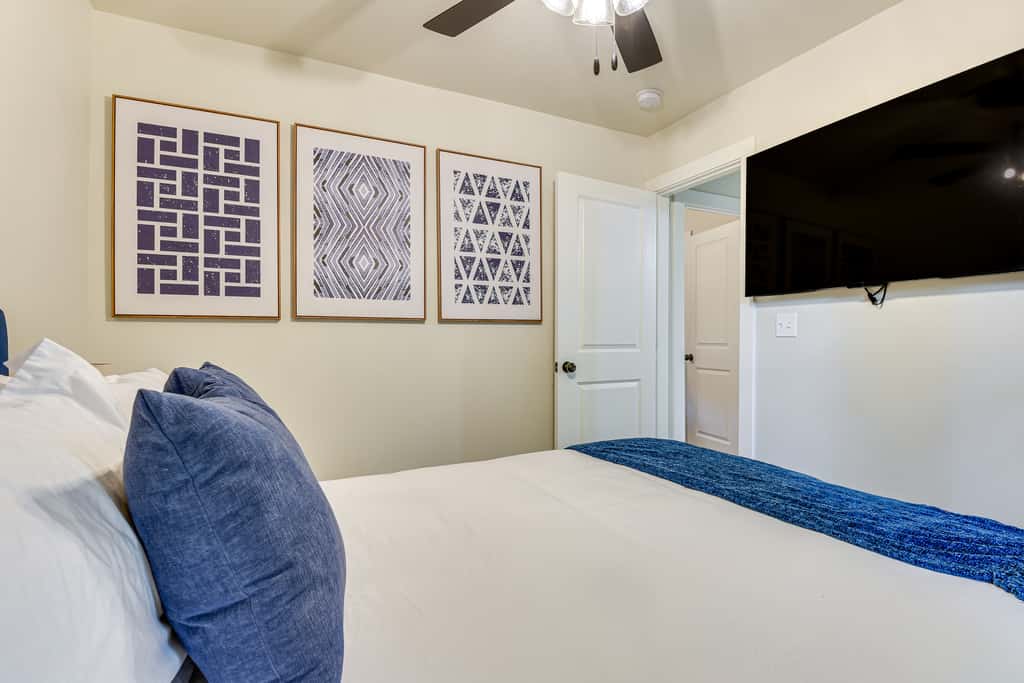 12 Mi to BOK Center: Pet-Friendly Home w/ Yard!