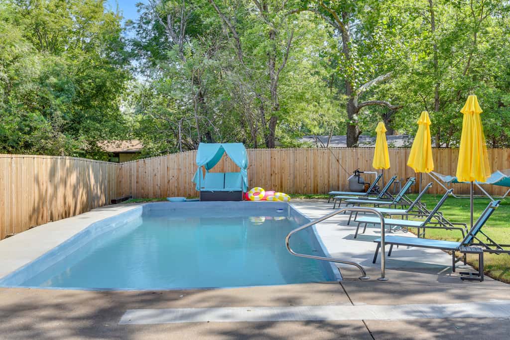 12 Mi to BOK Center: Pet-Friendly Home w/ Yard!