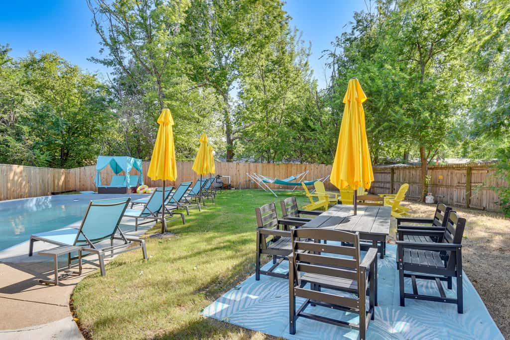 12 Mi to BOK Center: Pet-Friendly Home w/ Yard!