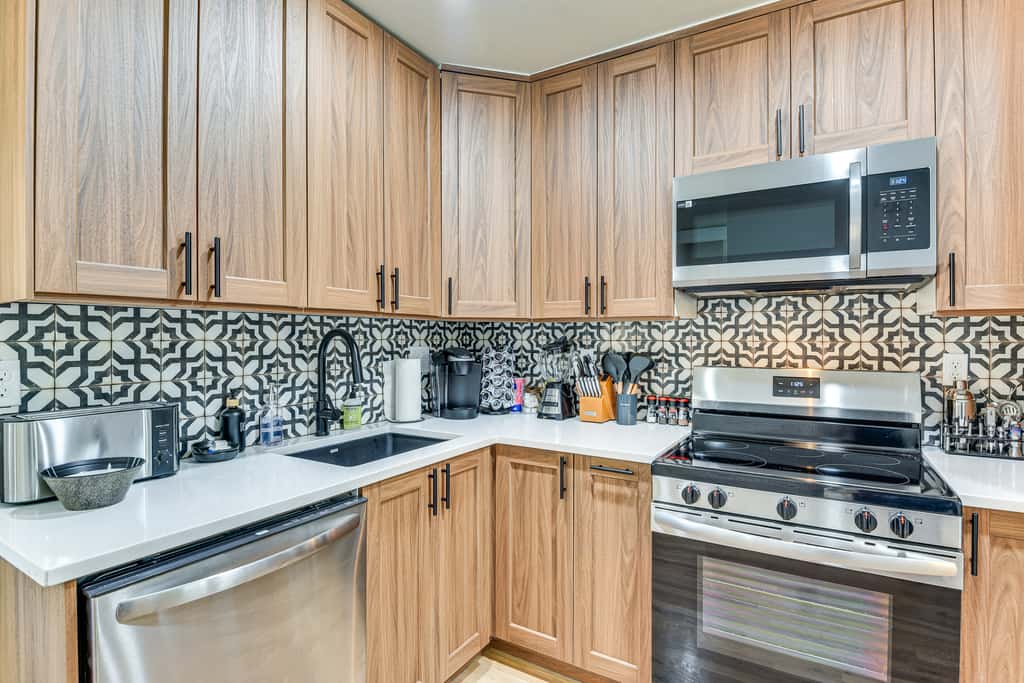 12 Mi to BOK Center: Pet-Friendly Home w/ Yard!