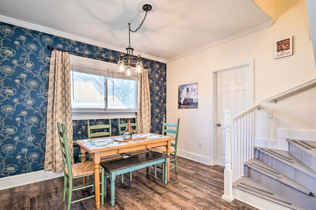 Greenville Escape w/ Deck + Fire Pit!