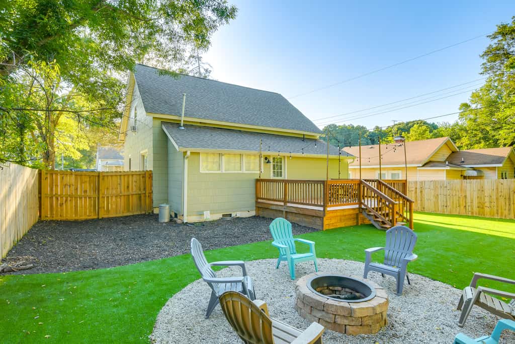 Greenville Escape w/ Deck + Fire Pit!