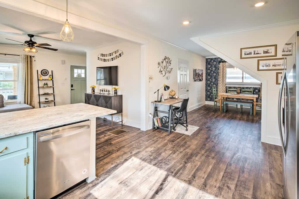 Greenville Escape w/ Deck + Fire Pit!