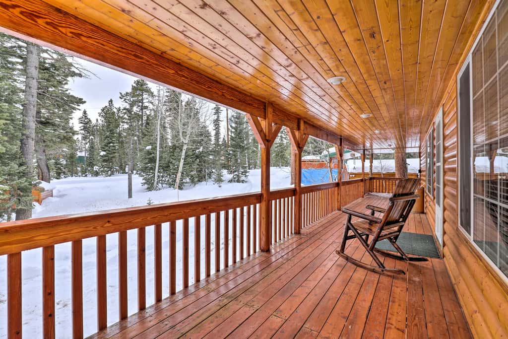 Bright & Cozy Duck Creek Cabin w/ Grill & Fire Pit