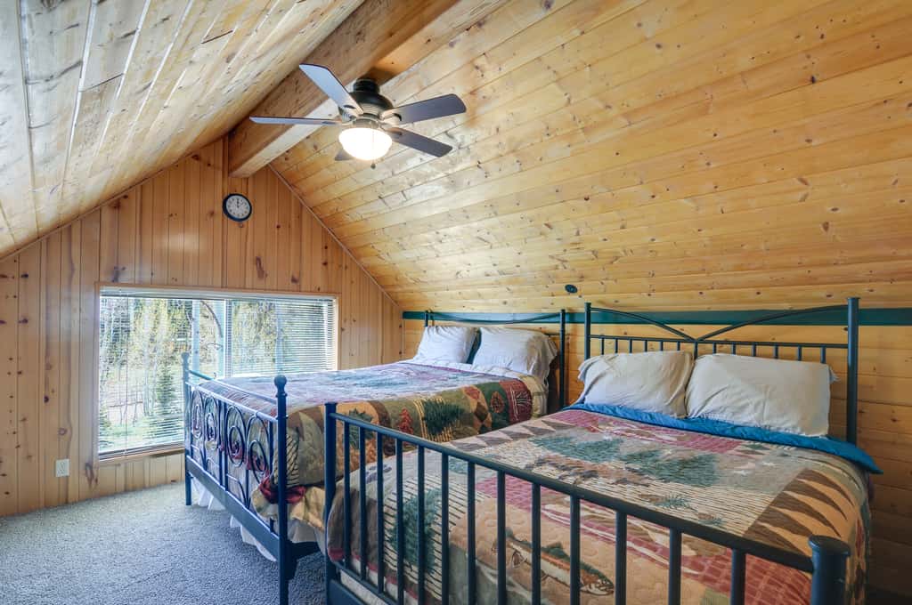 Near Nat’l Parks! Secluded Duck Creek Village Gem