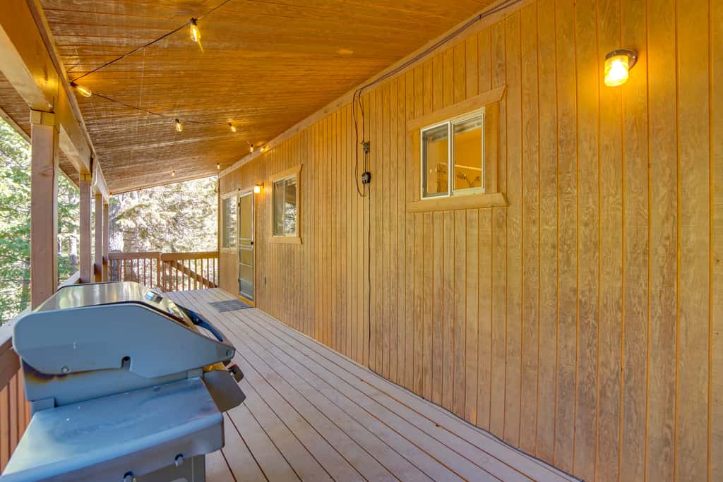 High Noon Hideaway: Zion Cabin w/ Fire Pit!